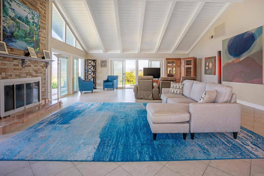 Fallbrook, CA 92028,5221 Olive Hill RD