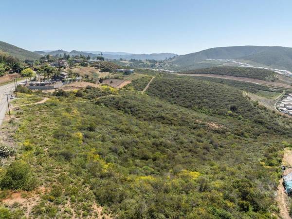 Vista, CA 92084,0 Esplendido