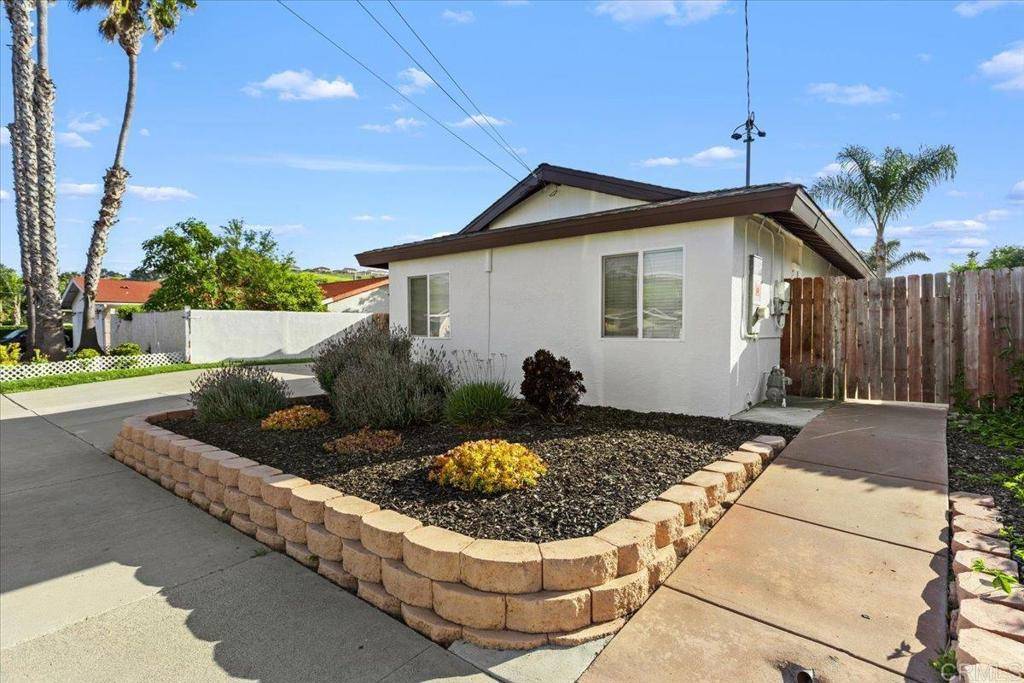Oceanside, CA 92054,125 Tropicana DR