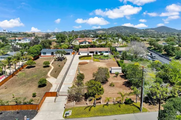 2185 Hawley DR, Vista, CA 92084