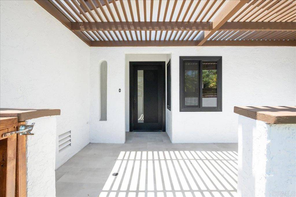 San Diego, CA 92104,2464 Haller St
