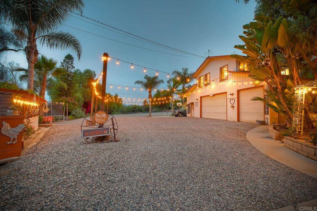3369 E Vista WAY, Vista, CA 92084