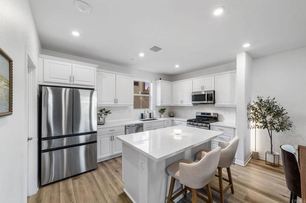 Oceanside, CA 92056,1646 Fig Tree WAY