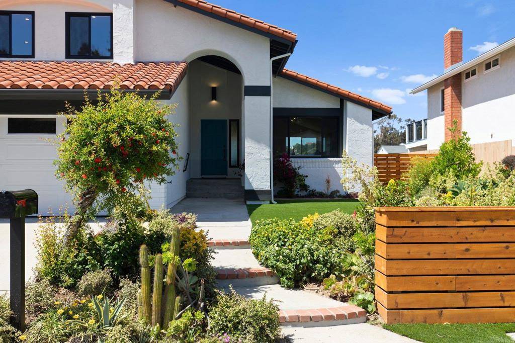 San Diego, CA 92129,9142 Ellingham ST