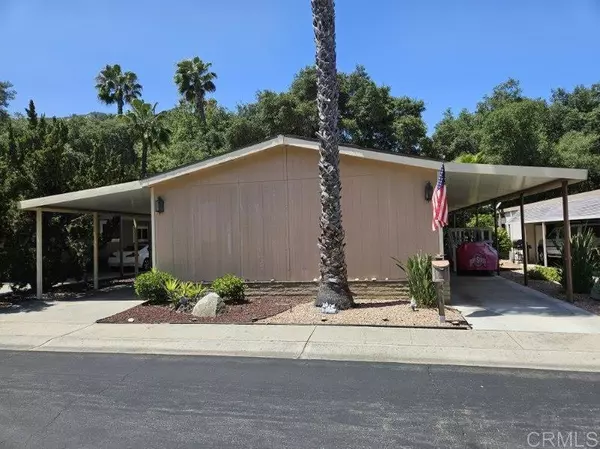 Escondido, CA 92026,8975 Lawrence Welk DR #426