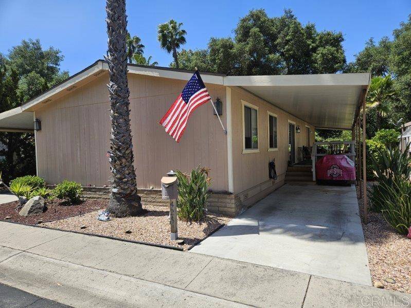 8975 Lawrence Welk DR #426, Escondido, CA 92026