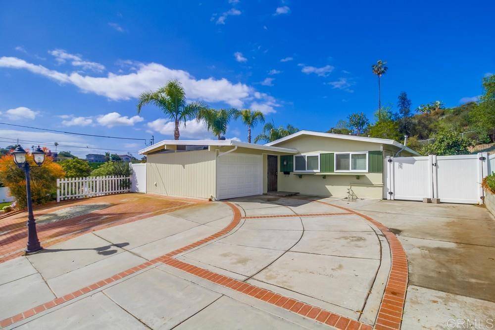 San Diego, CA 92117,4716 Mount Cervin DR