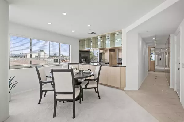 San Diego, CA 92109,3868 Riviera Dr #4A