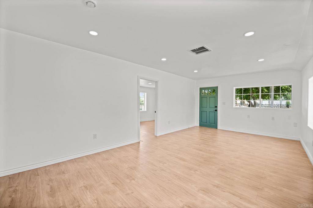 Jurupa Valley, CA 92509,7080 Valley WAY