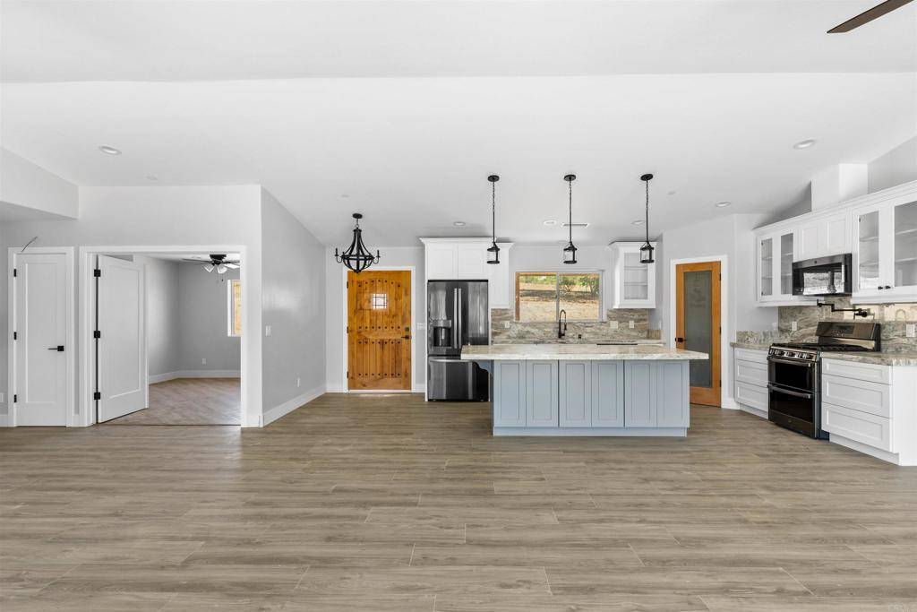 Valley Center, CA 92082,15670 Fruitvale RD