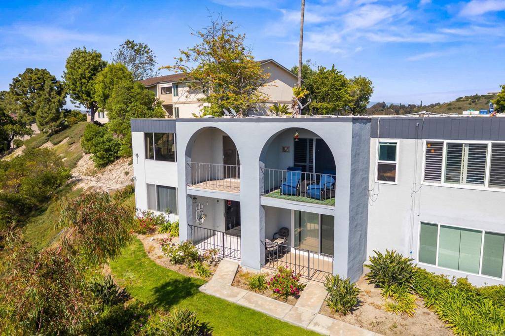 Oceanside, CA 92057,3612 Vista Bella #5