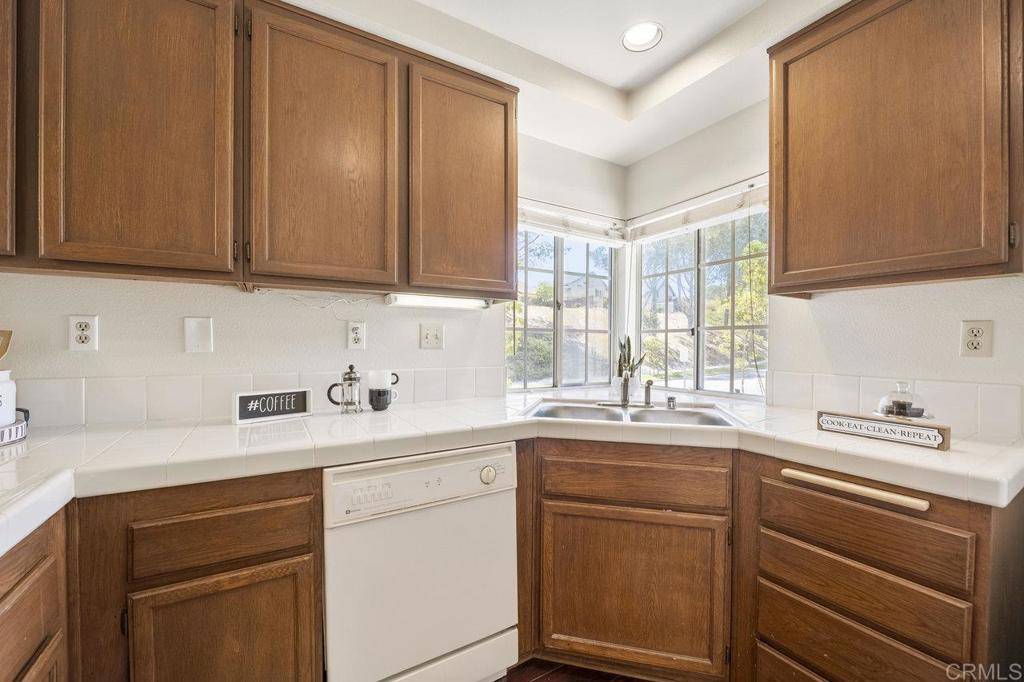 San Diego, CA 92130,13398 Tiverton RD