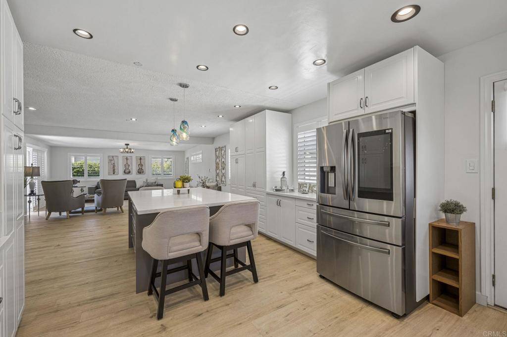 3925 Linmar Ln, Carlsbad, CA 92008