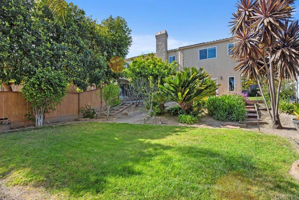 Carlsbad, CA 92009,2345 Levante ST