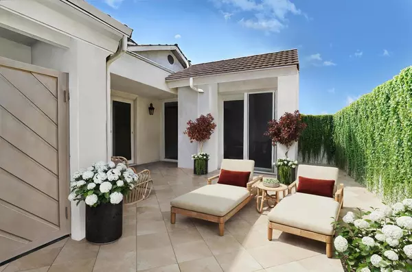 Rancho Santa Fe, CA 92091,4074 Avenida Brisa