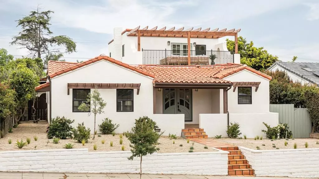 San Diego, CA 92107,3728 Wawona DR