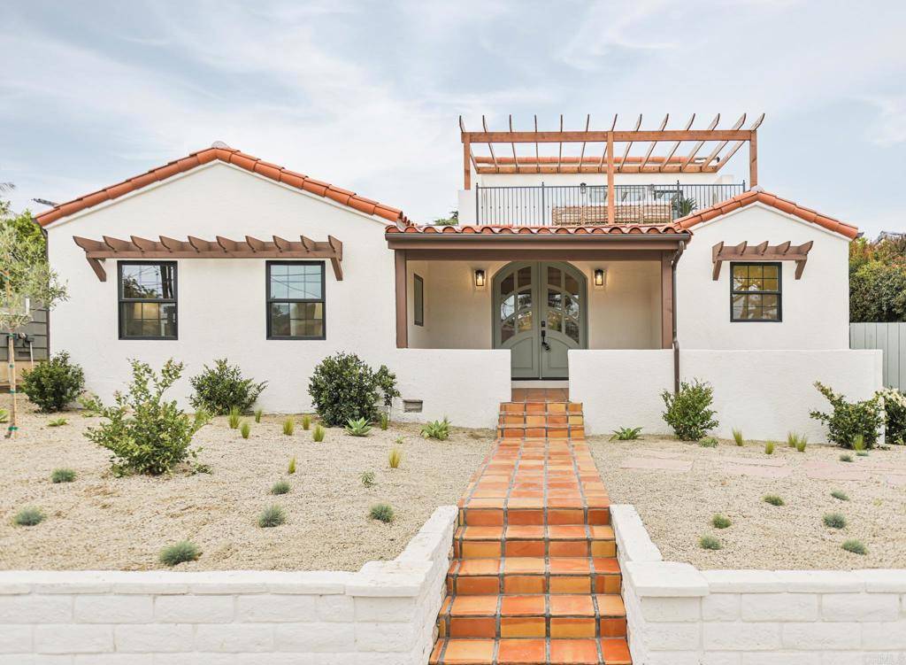 San Diego, CA 92107,3728 Wawona DR