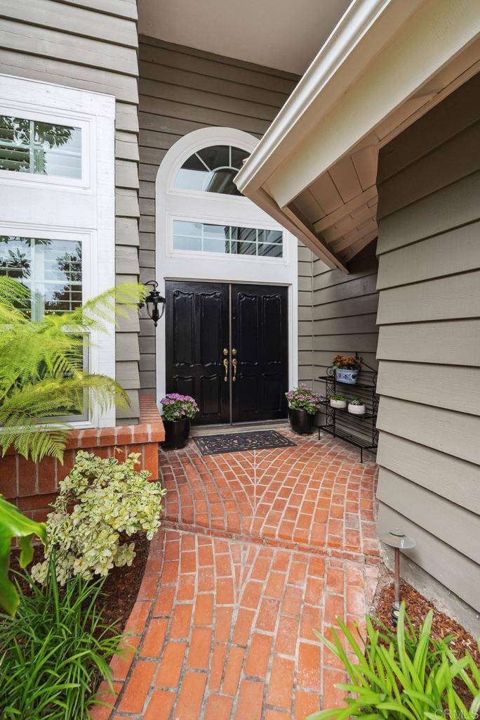 San Diego, CA 92130,3686 Landfair CT