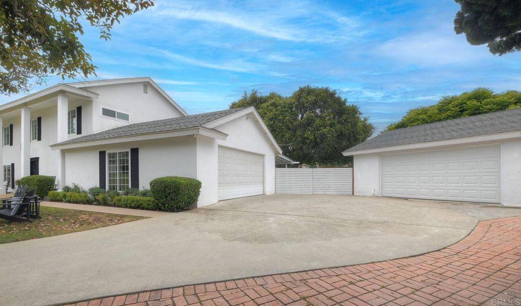Encinitas, CA 92024,402 Parkwood LN