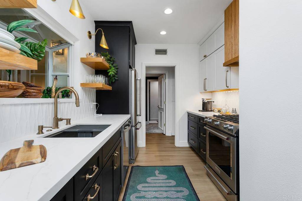 7057 Estrella De Mar RD #68, Carlsbad, CA 92009