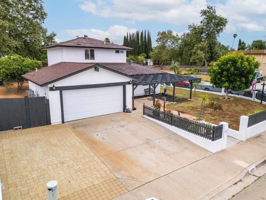 1220 Hoover ST, Escondido, CA 92027