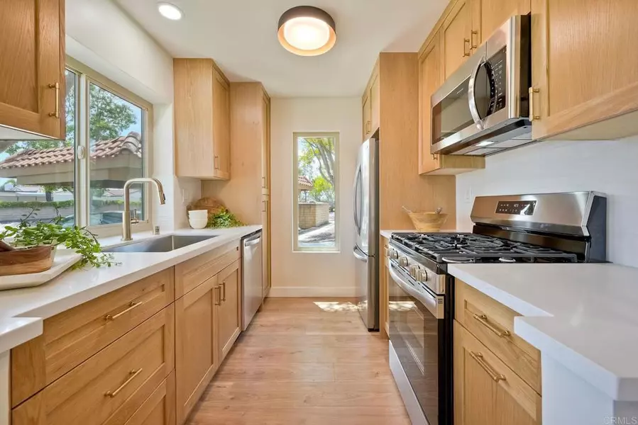 10718 Dabney DR, San Diego, CA 92126