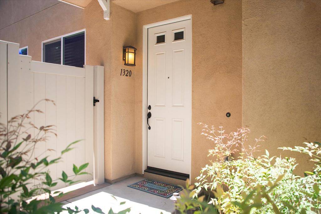 Ramona, CA 92065,1320 Shoshone Falls Dr