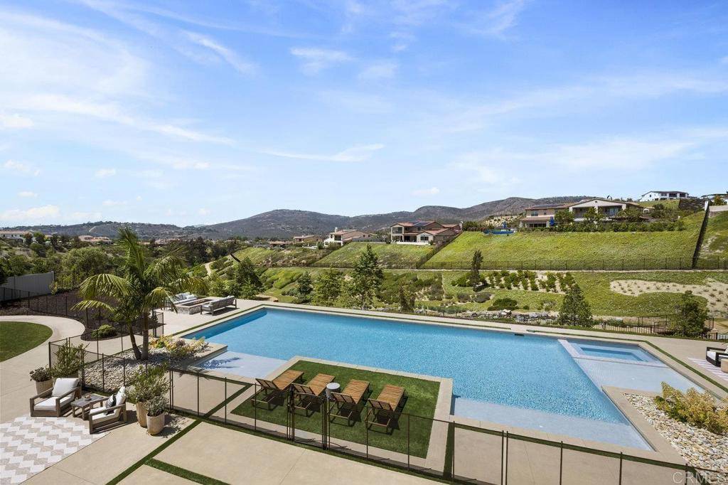 16429 Crescent Creek DR, San Diego, CA 92127