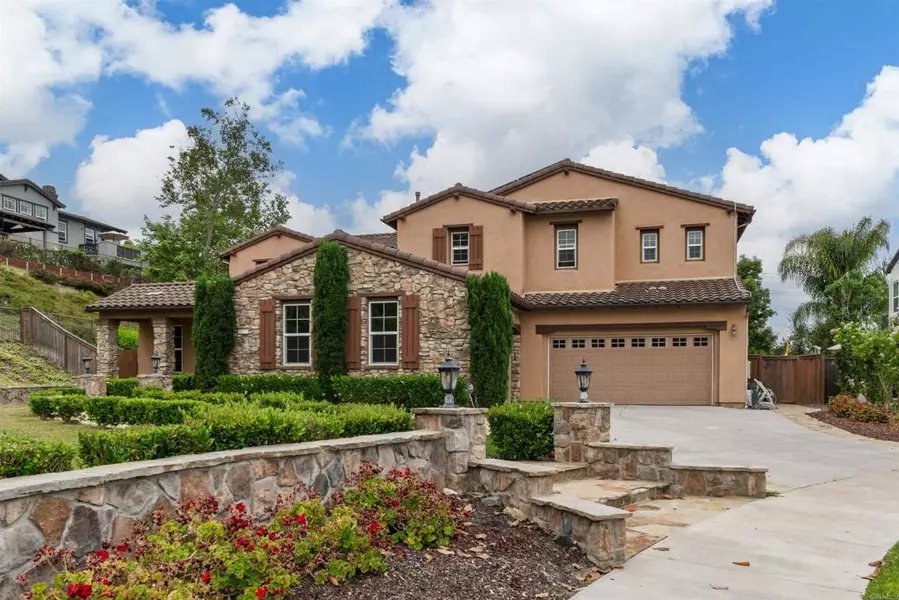 6851 Helenite PL, Carlsbad, CA 92009
