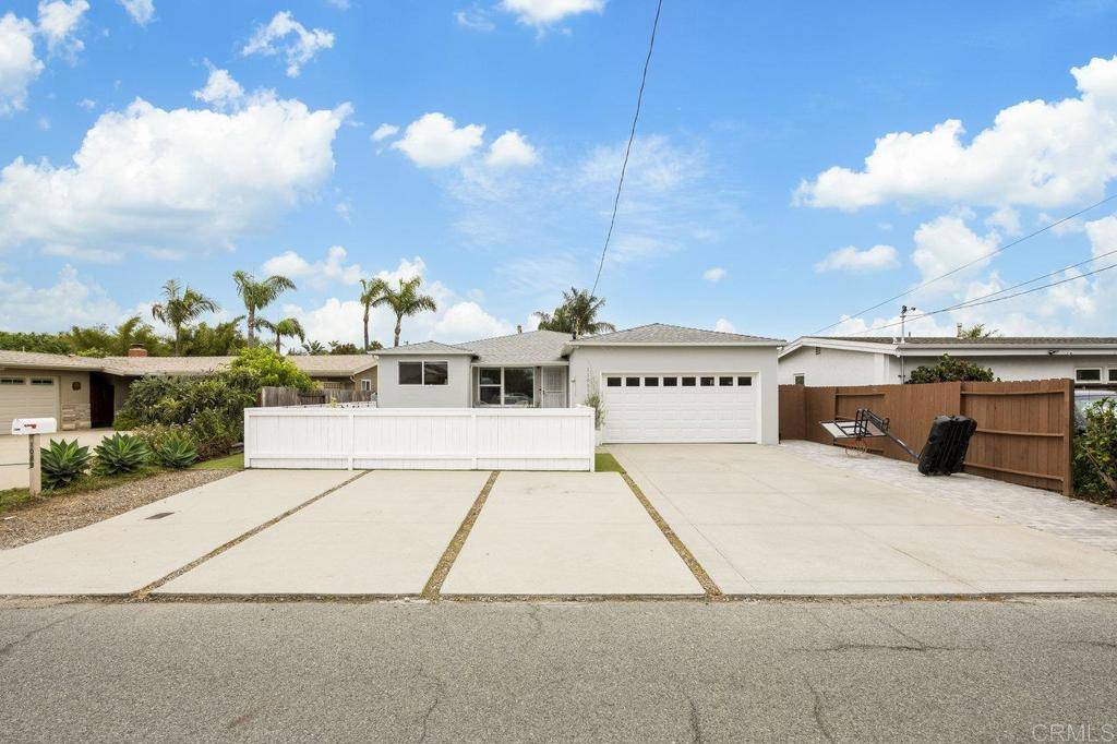 Encinitas, CA 92024,1105 Evergreen DR