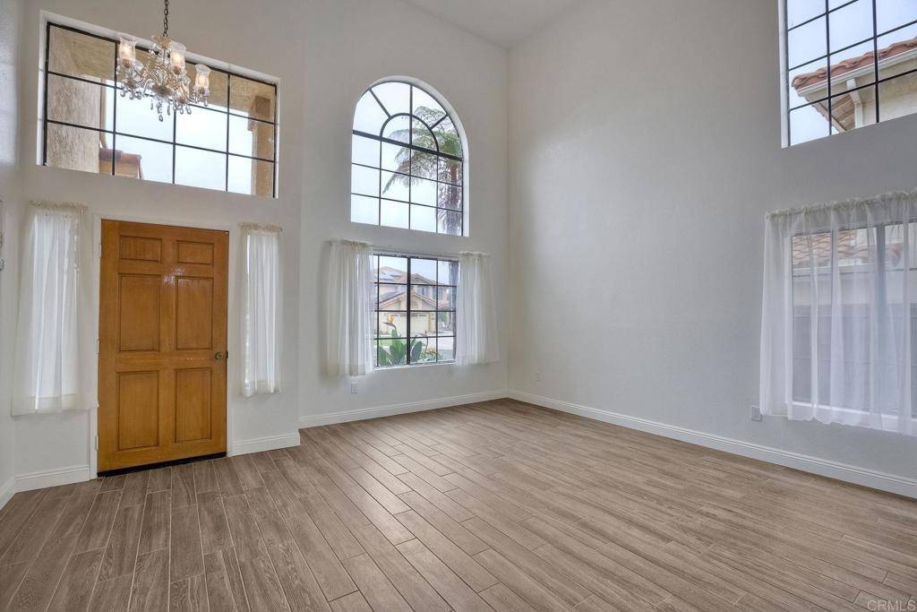 Vista, CA 92081,2091 Sequoia Crest