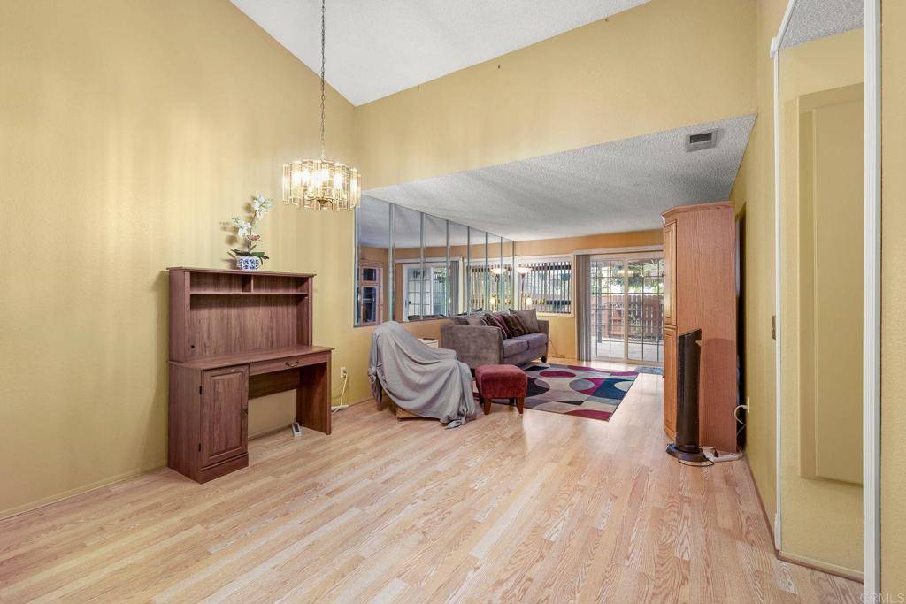Oceanside, CA 92057,1518 Goldrush WAY