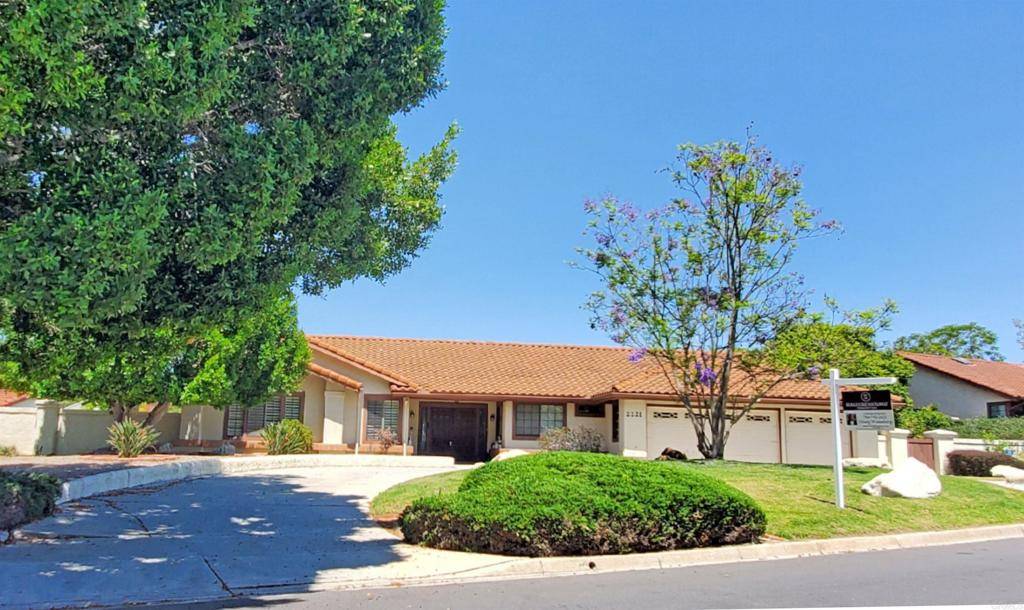 Escondido, CA 92029,2221 Cortina CIR