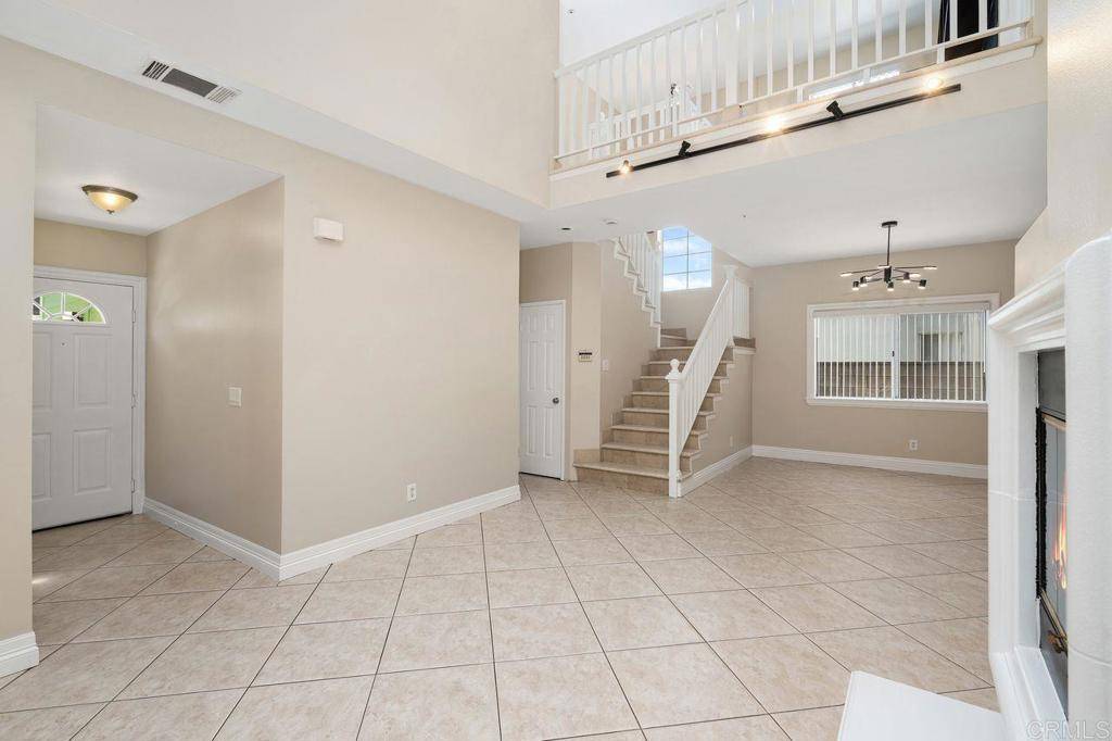 North Hills, CA 91343,15140 Chase ST