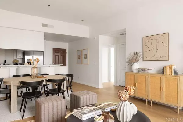 San Diego, CA 92103,4080 Front St #304