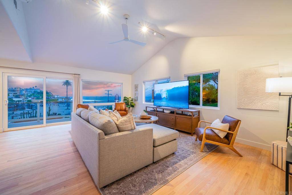 Encinitas, CA 92024,231 5Th ST