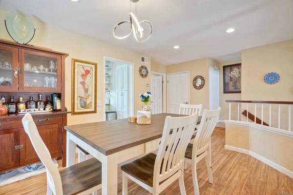 La Jolla, CA 92037,3304 Caminito Eastbluff #143