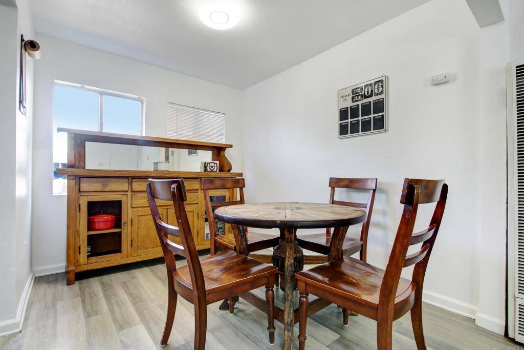 Hemet, CA 92543,307 S Ramona