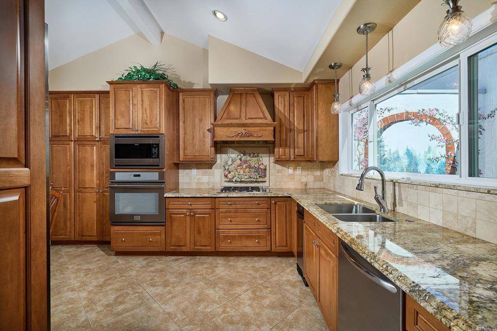 Oceanside, CA 92056,5073 Mycenae WAY