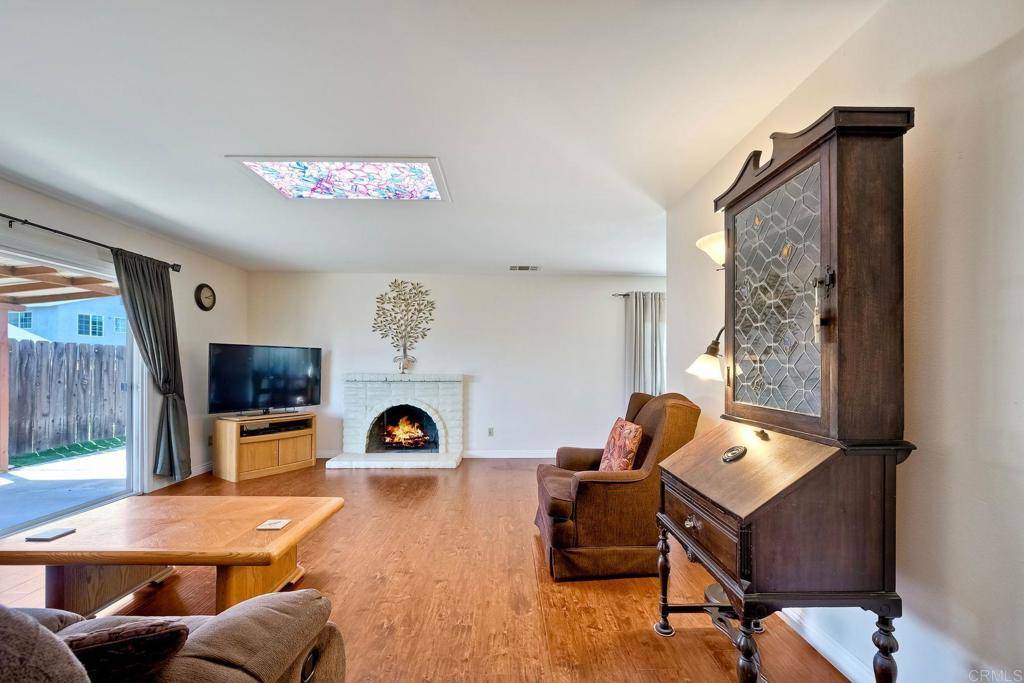 Escondido, CA 92027,231 Jean AVE