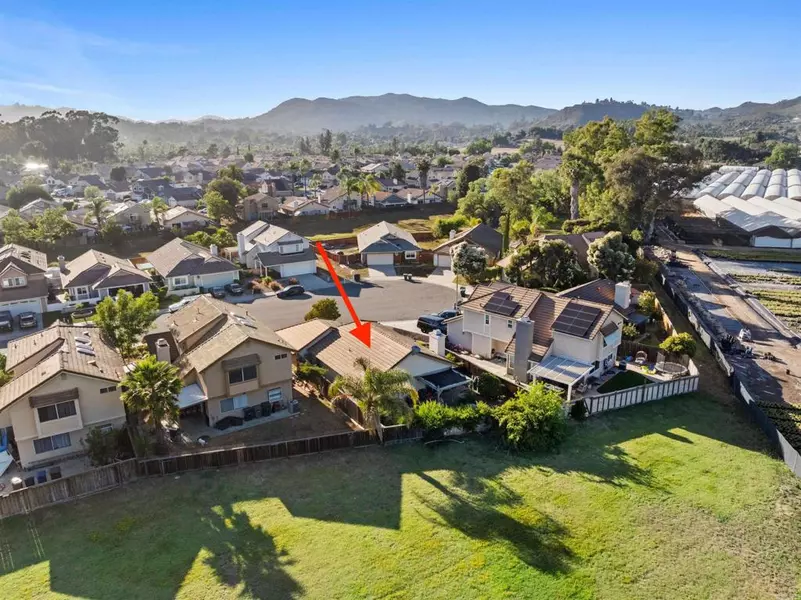 2348 Briarwood PL, Escondido, CA 92026