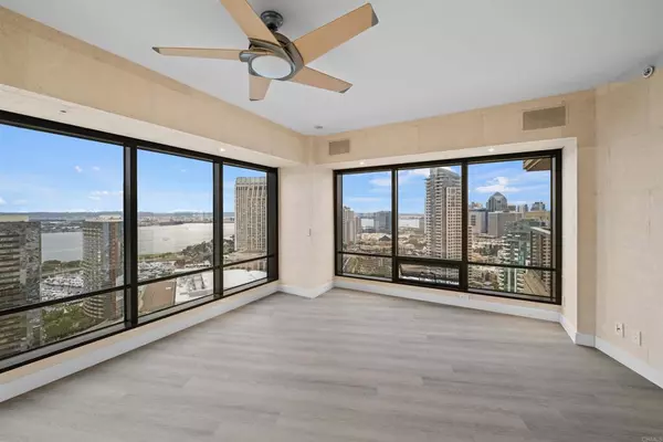 San Diego, CA 92101,100 Harbor DR #3004