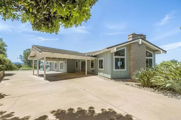 15935 Mac Tan LN, Valley Center, CA 92082