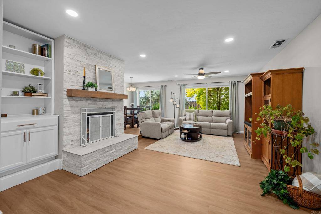 Vista, CA 92084,764 Barsby ST