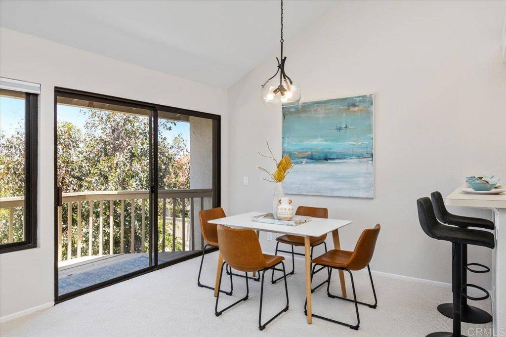 Carlsbad, CA 92009,6684 Corte Maria
