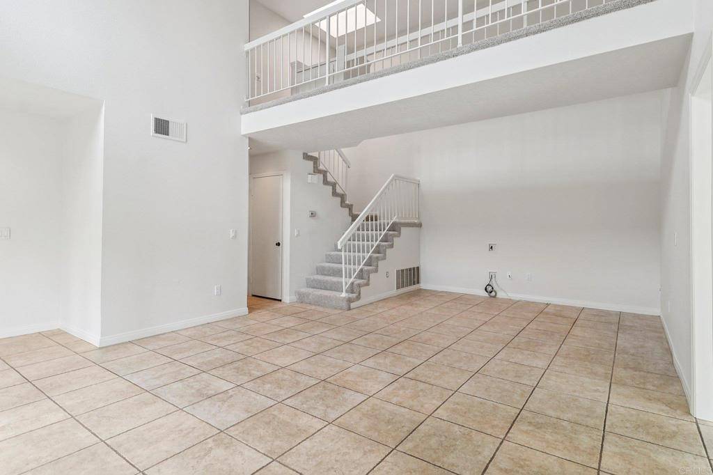 San Diego, CA 92126,10559 Lansford LN