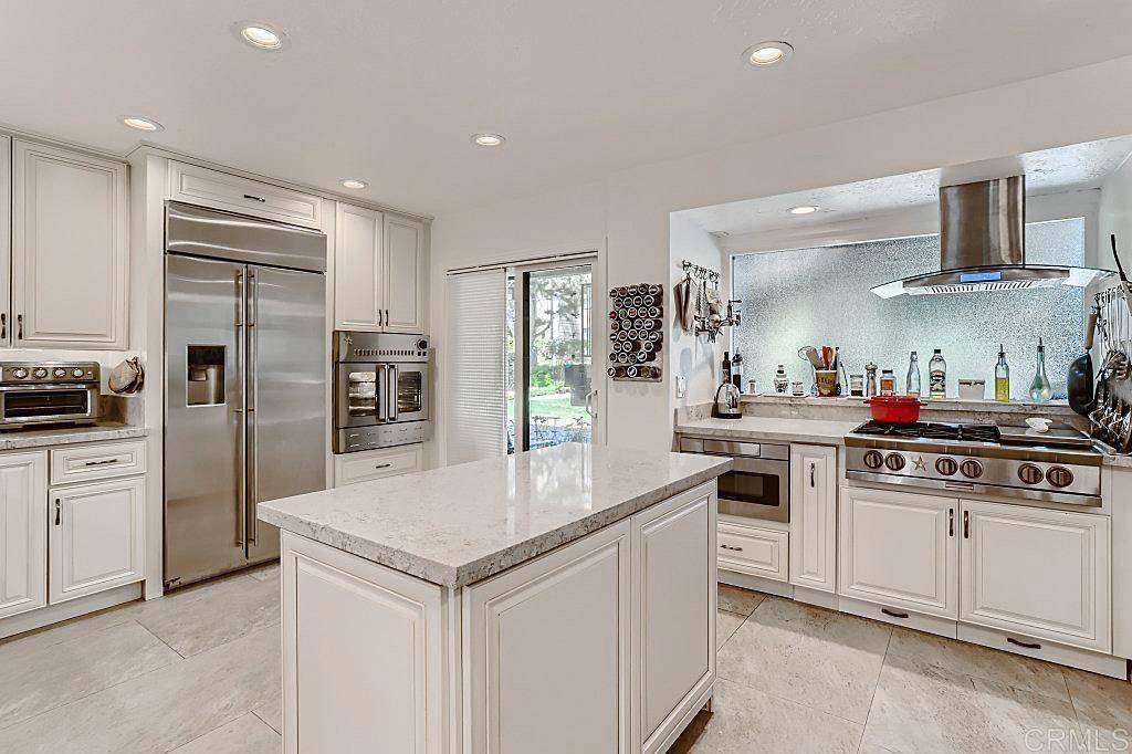 4014 Aguila ST #F, Carlsbad, CA 92008