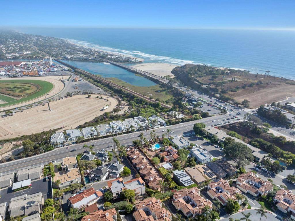 Solana Beach, CA 92075,834 S Cedros