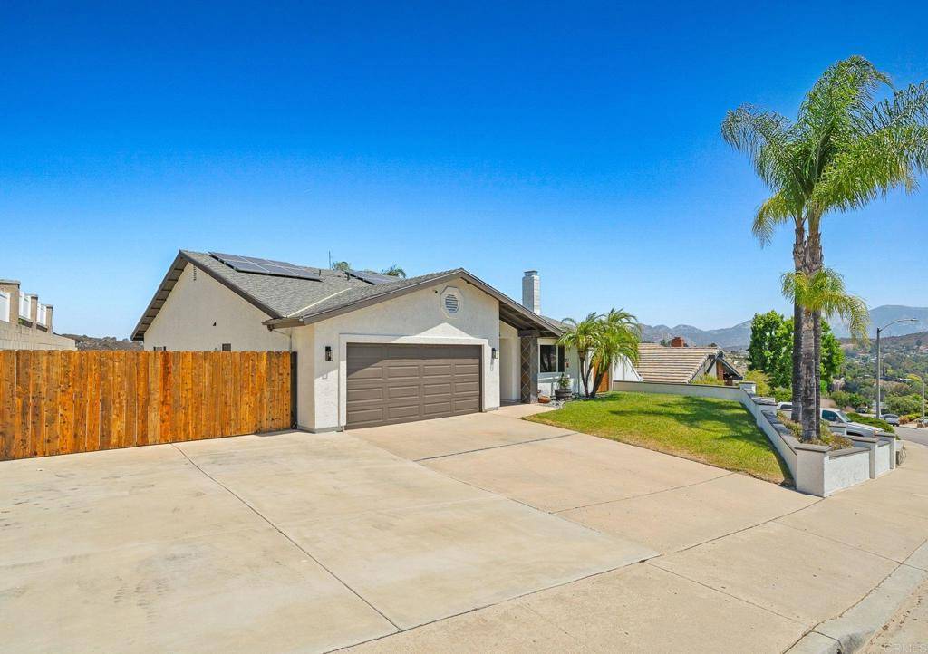 12514 Ridgeton DR, Lakeside, CA 92040