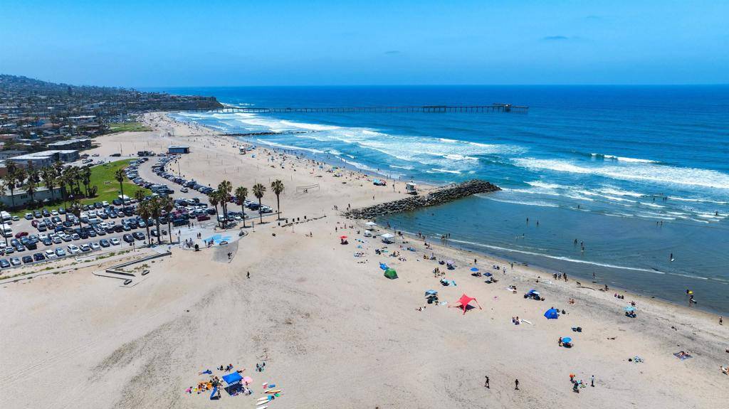 San Diego, CA 92107,5155 W Point Loma Blvd #9